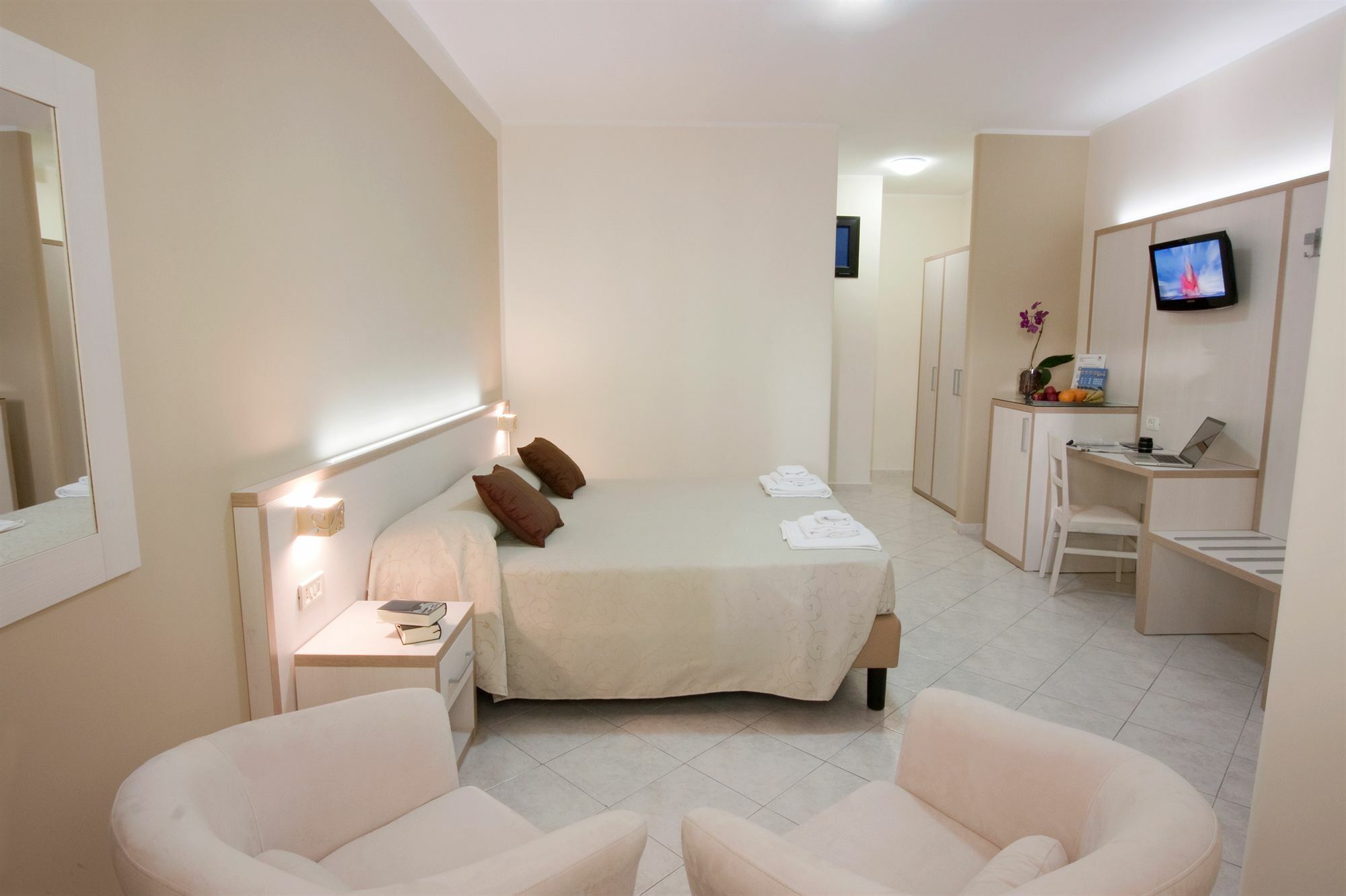 Hotel Residence Nemo Brindisi Exterior foto